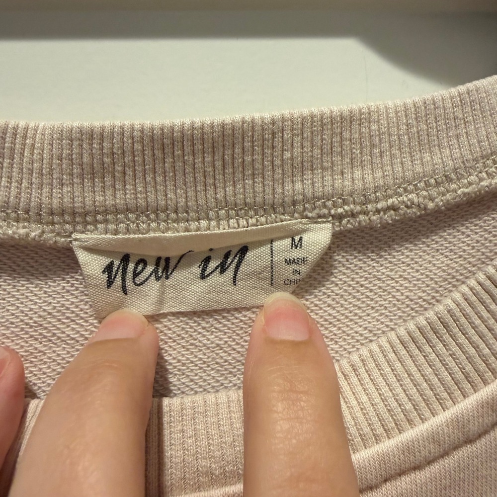 Cozy Minimalist Blush Pink Oversized Raw Seam Cotton Sweatshirt Women's M - Picture 3 of 7